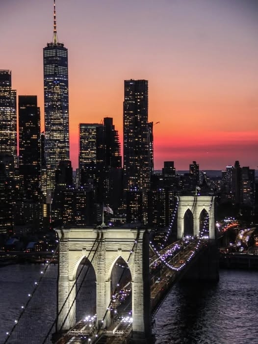 Brooklyn Bridge, New York