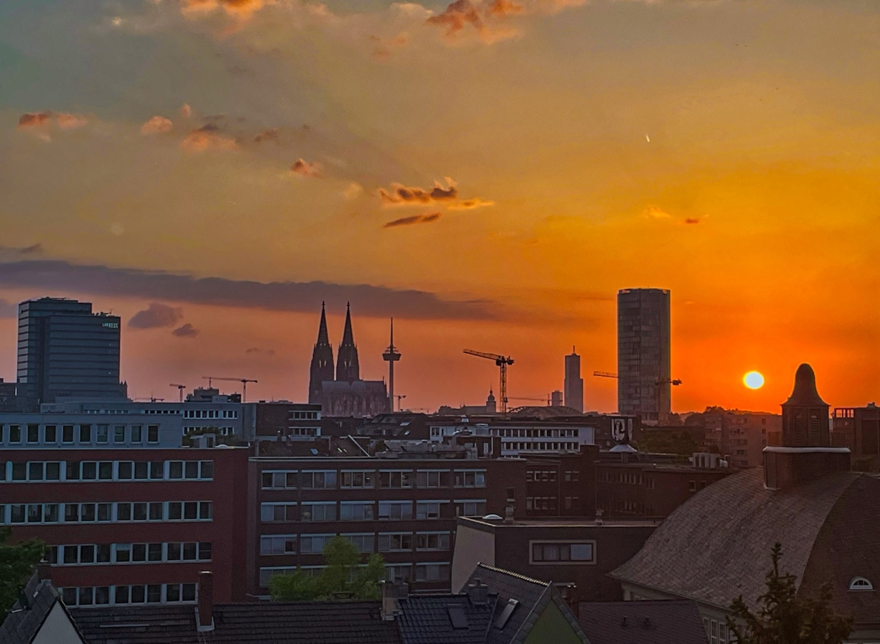 Über den Dächern von Köln-Deutz